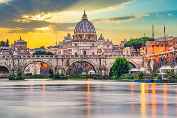 Fototapeta premium St.Peter's basilica and Ponte Vittorio Emanuele II bridge in Vatican, Rome.Italy