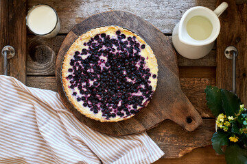 Pie with cottage cheese and blueberries