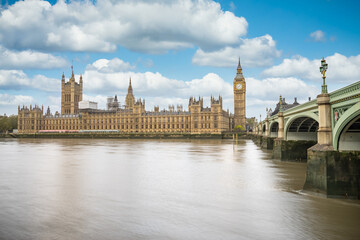 Fototapeta na wymiar British parliament and Big Ben in London. England