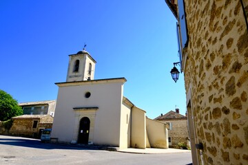 Fototapeta premium chapelle saint pierre colonelle drôme