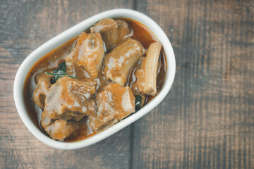 Stew pork ribs
