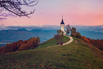 Fototapeta premium Church Jamnik, Slovenia