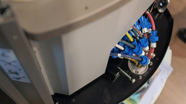 Professional automatic dispenser. Tinting of paint by RAL