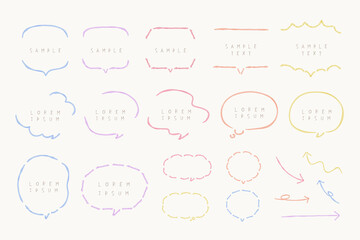 シンプルな水彩風手描きの吹き出しと矢印セット