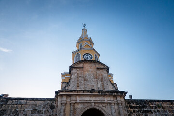 Ciudad amurallada de Colombia, Torre del reloj, gastronomia y arquitectura tipica de Cartagena de Indias Colombia