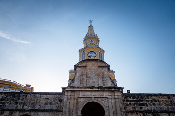 Fototapeta na wymiar Ciudad amurallada de Colombia, Torre del reloj, gastronomia y arquitectura tipica de Cartagena de Indias Colombia