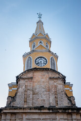 Fototapeta na wymiar Ciudad amurallada de Colombia, Torre del reloj, gastronomia y arquitectura tipica de Cartagena de Indias Colombia