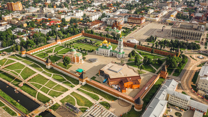 Aerial view of Tula Kremlin on a clear day - obrazy, fototapety, plakaty