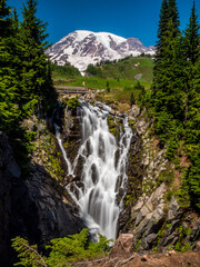 Fototapeta na wymiar Myrtle Falls: landmark of Mount Rainier National Park