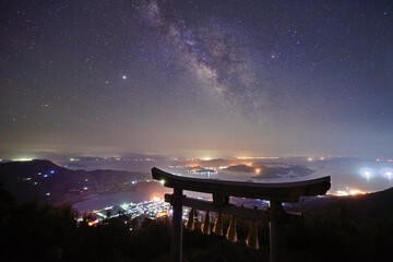 倉岳山頂から見た星空