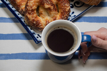 Cafe y pretzel