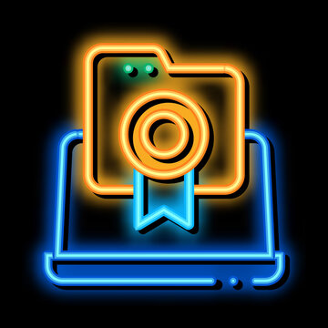 Laptop Screen Screenshot Neon Light Sign Vector. Glowing Bright Icon Laptop Screen Screenshot Sign. Transparent Symbol Illustration