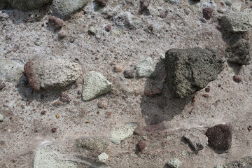 波風に浸食された堆積岩の表面	