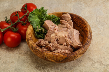Canned tuna fillet in the bowl