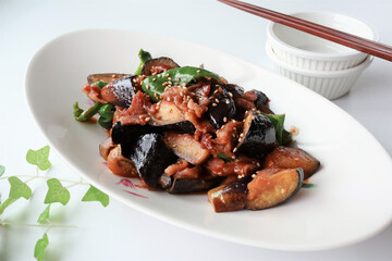 ナスとピーマンの味噌炒め