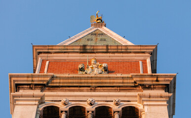 Campanile di San Marco,  Justitia mit Waage und Schwert, symbolische Darstellung der...