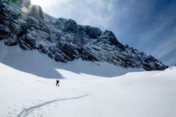 Fototapeta na wymiar Skitour im Wettersteingebirge