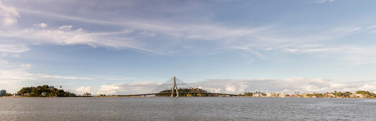 Obraz premium Beautiful Sunset in front of Ilhéus-Pontal Bridge.