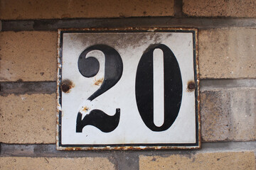 House number 