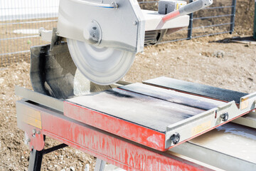Pflastersteine Sägen - Tischsäge Nassschneider 
