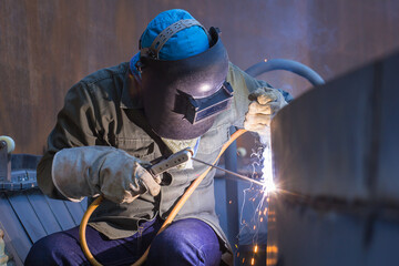 Repair  tank  oil welding