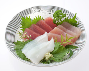 　　刺身の盛り合わせ