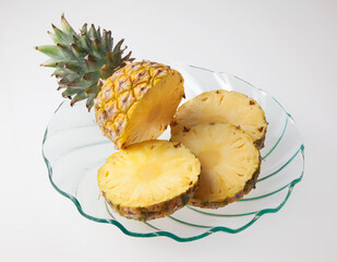 完熟パイナップル　　カット