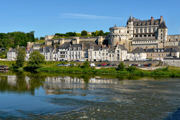 Fototapeta na wymiar River Loire at Amboise, a commune renowned for its magnificent castle, in the Indre-et-Loire department in central France. 