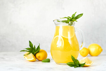 Fototapeta premium Lemonade with lemon