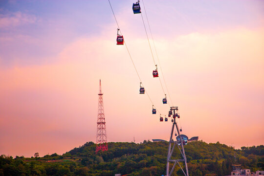 여수에서 찍은 케이블카 핑크색하늘
