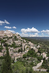 Fototapeta na wymiar View of the city of Gordes
