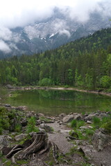 Wettersteingebirge from Frillensee
