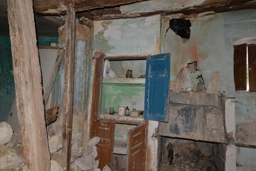 Unterwegs in den verlassenen Häusern von Llombai