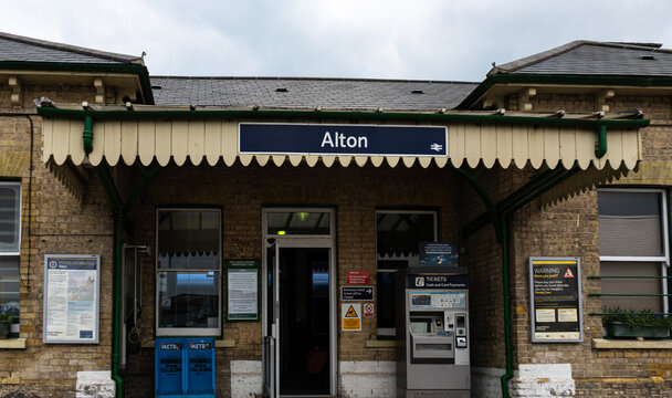 Alton Train Station