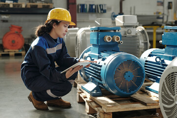 Inspecting compressor unit