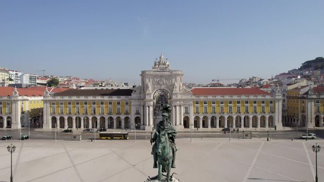 4K Aerial of the Pra&ccedil;a do Comercio - Lisbon/Portugal