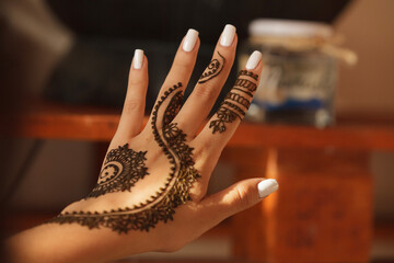 Henna tattoos for women