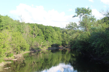 Fototapeta na wymiar Des Plaines River at early evening at Dam Number 4 Woods in Park Ridge, Illinois
