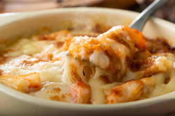 ほんのり湯気の立つ、ほかほかの蟹と蟹みそのドリア