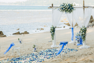 Fototapeta na wymiar Wedding setup on the beach