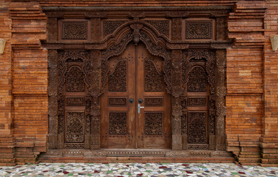 Gebyok is one of the typical Javanese furniture in the form of a Javanese partition, which is generally made of teak wood. It is can be used also for the door of the house.