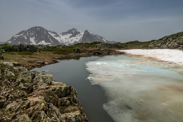 Paysage du Massif du Taillefer au début de l' été ,  Isère , alpes , France