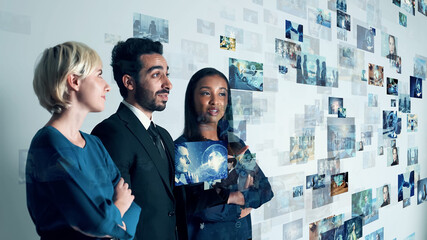 映像を見るグループ　デジタルコンテンツ  ソーシャルメディア