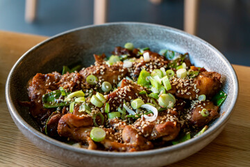 Bol de Pollo estilo Shanghái