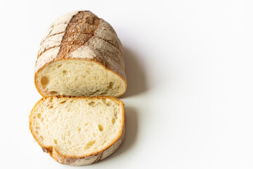 ライ麦粉をふりかけた、カット後のフランスパン