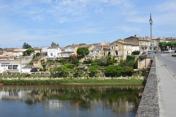Obraz premium Castillon la Bataille, place of a decisive battle of the Hundred Years War. Lieu d'une bataille décisive de la Guerre de cent ans. Gironde, France