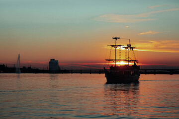 Fototapeta premium A large boat in a body of water