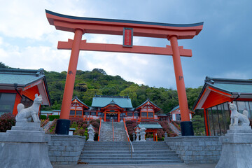 福徳稲荷神社　大鳥居