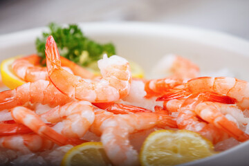 Shrimp Scampi with lemon in Bowl