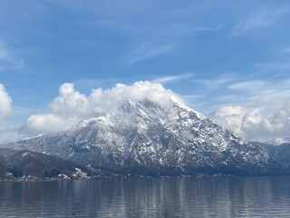 Traunstein in Wolken 